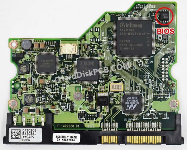 Étapes pour échanger la puce BIOS sur 0A30208 PCB du disque dur Hitachi