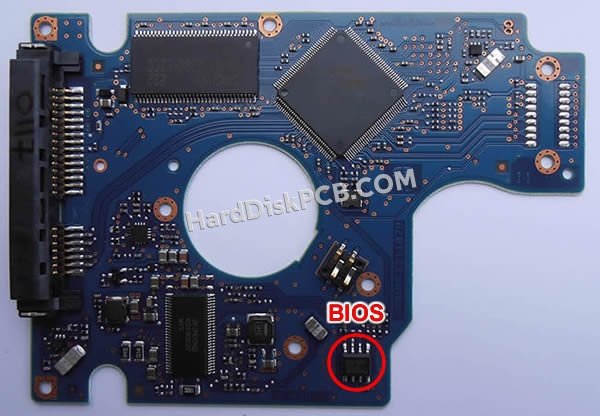 Étapes pour échanger la puce BIOS sur 0J24157 PCB du disque dur Hitachi