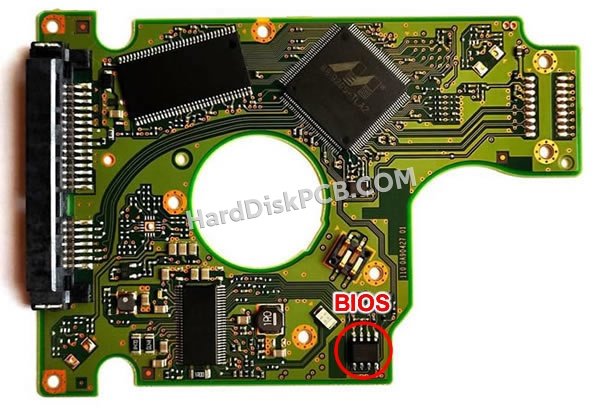 Étapes pour échanger la puce BIOS sur 0J43767 PCB du disque dur Hitachi