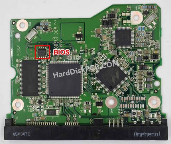 Étapes pour échanger la puce BIOS sur 2060-701310-004 PCB du disque dur WD