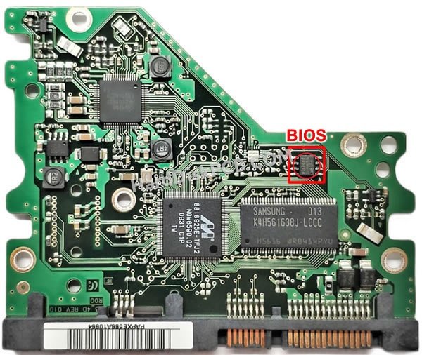 Étapes pour échanger la puce BIOS sur BF41-00281A PCB du disque dur Samsung