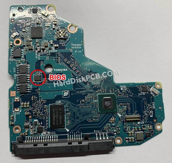 Étapes pour échanger la puce BIOS sur G0022A PCB du disque dur Toshiba