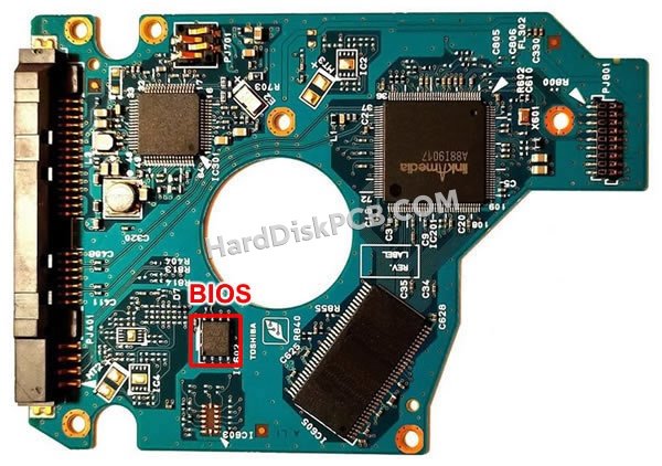 Étapes pour échanger la puce BIOS sur G002822A PCB du disque dur Toshiba